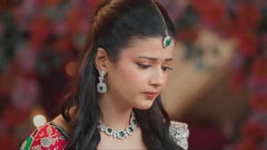 Maira is shocked to see Armaan and Abhira together