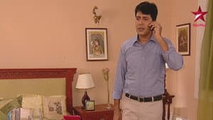Akshara goes to a new doctor