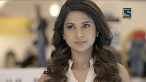 Ashwin Meets Maya In The Shopping Mall