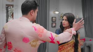 Rajeev questions Amruta's character