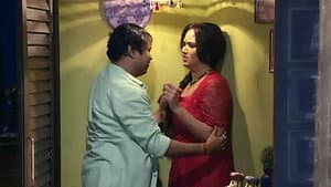 The commissioner remains stubborn - Happu Ki Ultan Paltan