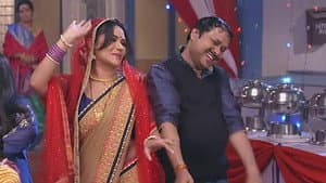 Happu buys a car - Happu Ki Ultan Paltan