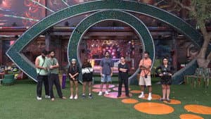 Ticket To Finale Task Breaks Down Pooja!