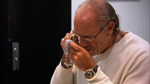 Les Loses It