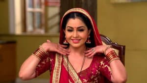 Vibhuti Gets a Necklace For Anita
