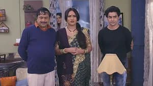 Happu confides in Beni about his problem - Happu Ki Ultan Paltan
