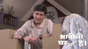 Tiwari and Vibhuti Dress As Women For Dandiya