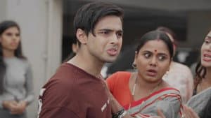 Amu asks Virat for her job back