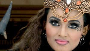 Daityani Cuts Meher's Hair