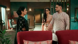 Vishakha Reveals She is Vikrant’s Mother