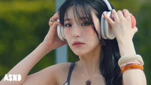 'LIKE YOU BETTER' MV