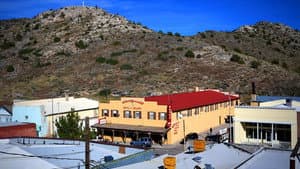 Overland Hotel and Saloon