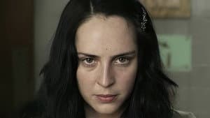 Mónica, Acorralada
