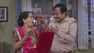 Happu promises to get a necklace for Rajesh - Happu Ki Ultan Paltan