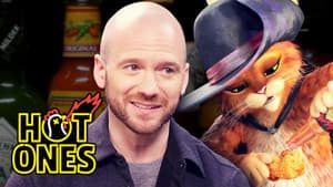 Puss in Boots Can’t Feel His Tail While Eating Spicy Wings