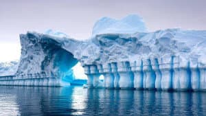 Hot and Cold - Living Between the Two Extremes