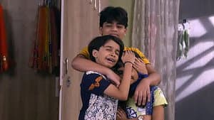 Happu ends up hurting Amma - Happu Ki Ultan Paltan
