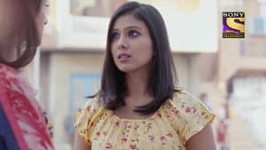 Sonakshi Warns Elena