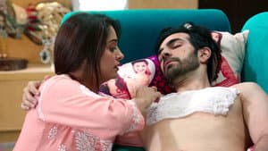 Sonakshi Tends to Rohit