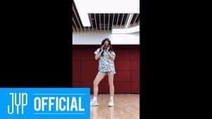 TWICE NAYEON "Alcohol-Free" Dance Video (from TW-LOG with SECRET FRIEND)