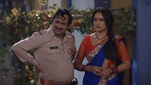 Malaika instigates Kat against Kamlesh - Happu Ki Ultan Paltan