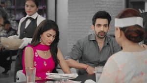 Amruta tries to help a girl