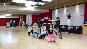 TWICE “Talk that Talk” Dance Practice Behind the Scenes