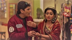 Vibhuti Becomes Bangle Seller For Angoori