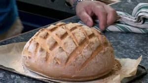 Paul Hollywood's Crispy Cob Loaf