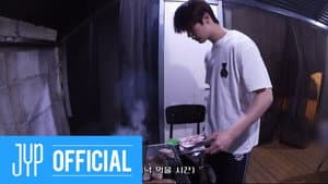 Lee Know : LEE KNOW LOG 2