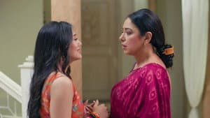 Pakhi Seeks Anupama's Help