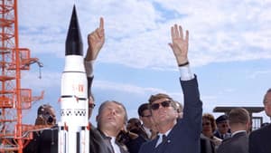 Arthur C. Clarke to Ray Bradbury