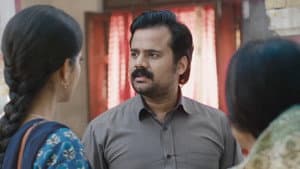 Kali tries to track his abductor