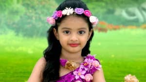 Shatir Pari To Use Magic Spray