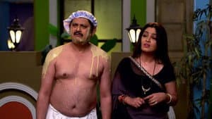 Vibhuti to Groom Teeka and His Friends