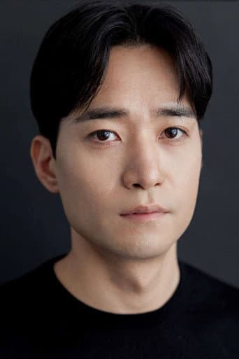 정동근