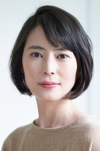 石堂夏央