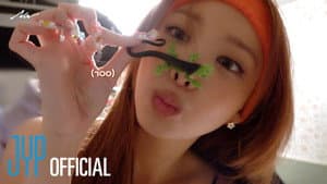 NAYEON “NA” Jacket Shooting Behind