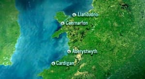 The Travellers Coast: Cardigan Bay To The Dee