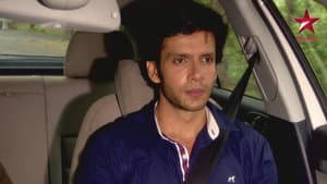 Dev Finds Nitya's Locket