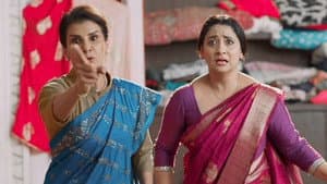 Vidya and Kaveri chase down a thief!