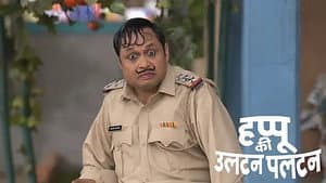 Happu Sees Rajesh Giving Fritters to Bhandari