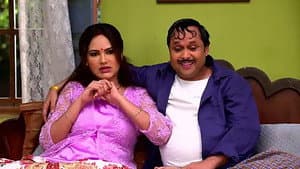 Rajesh and Vimlesh Try Their Hand at Gambling