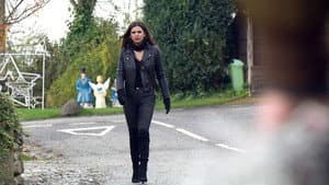 Episode 9211 (Fri 17th Dec 2021)