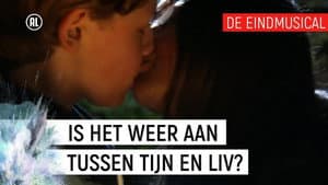 Does Tijn Kiss 2 Girls?