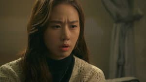 Eun Ji Finds A Lead