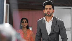 Kaveri catches Abhira's lie