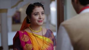 Jaanki Is Arrested for Stealing a Necklace