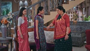 Tulsi Exposes Khushboo's Lie