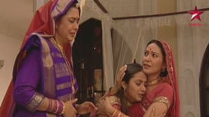 Akshara is upset at Naitik